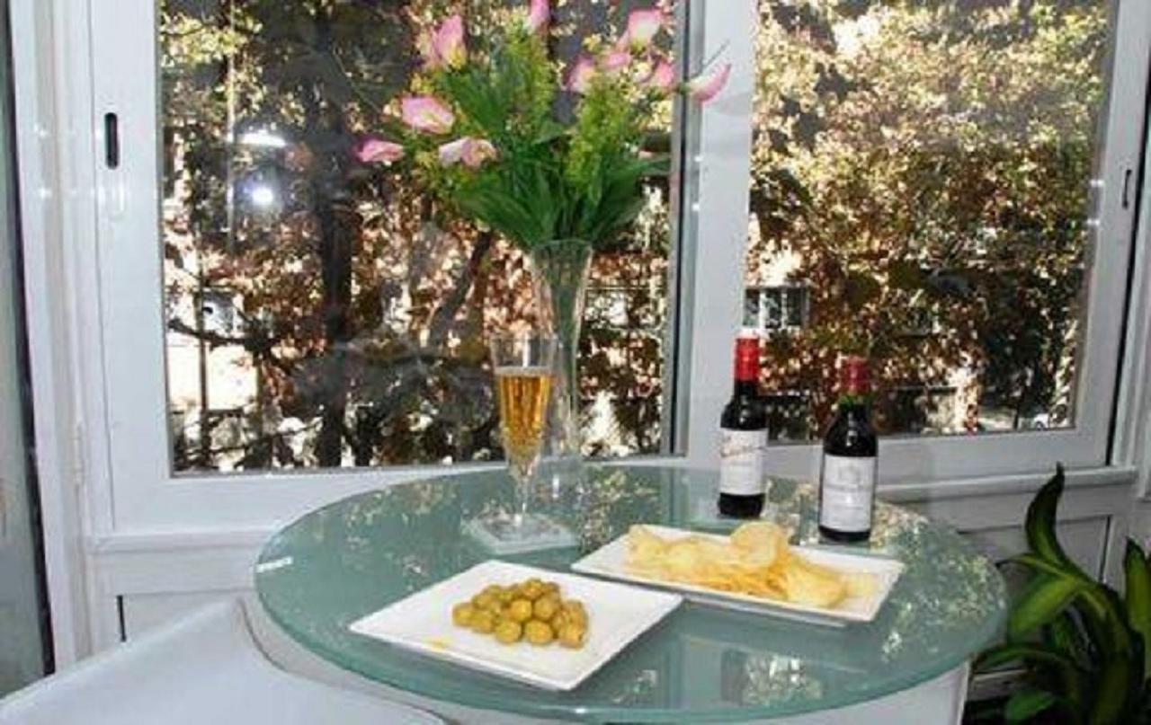 Alba1924 Bed and Breakfast Madrid Esterno foto