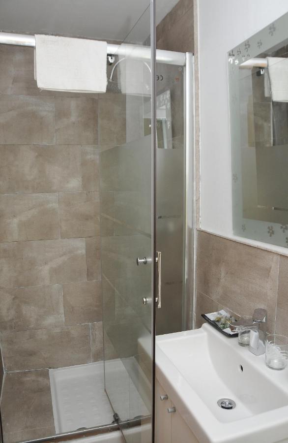 Alba1924 Bed and Breakfast Madrid Esterno foto