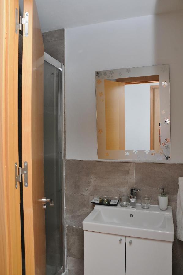 Alba1924 Bed and Breakfast Madrid Esterno foto